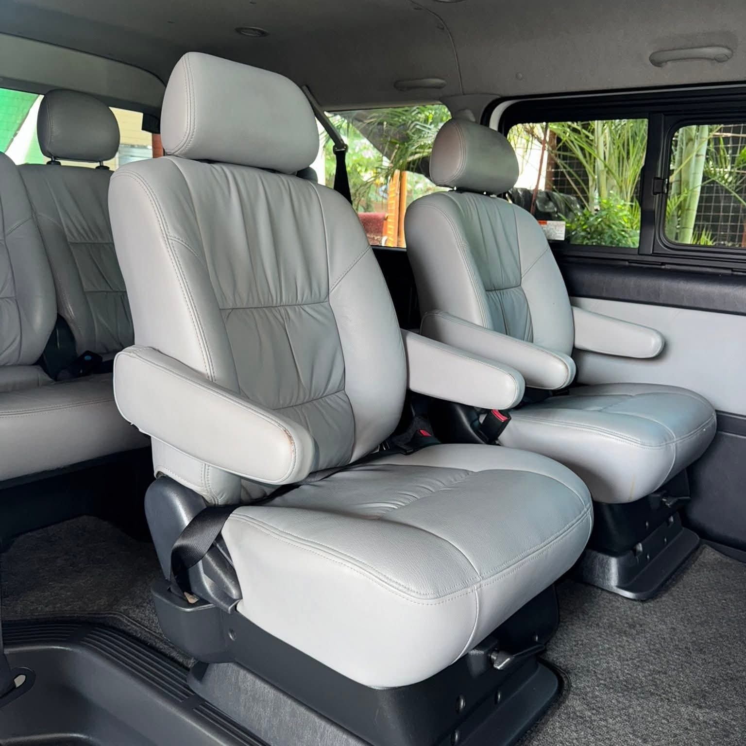 Toyota Hi-Ace Supergrandia Series 2016