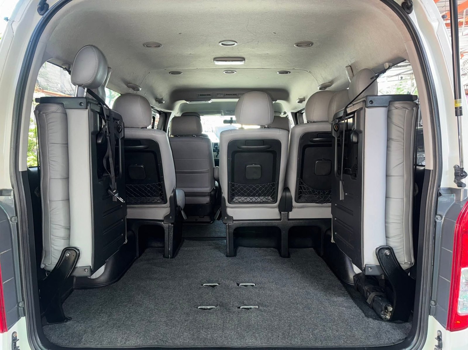 Toyota Hi-Ace Supergrandia Series 2016