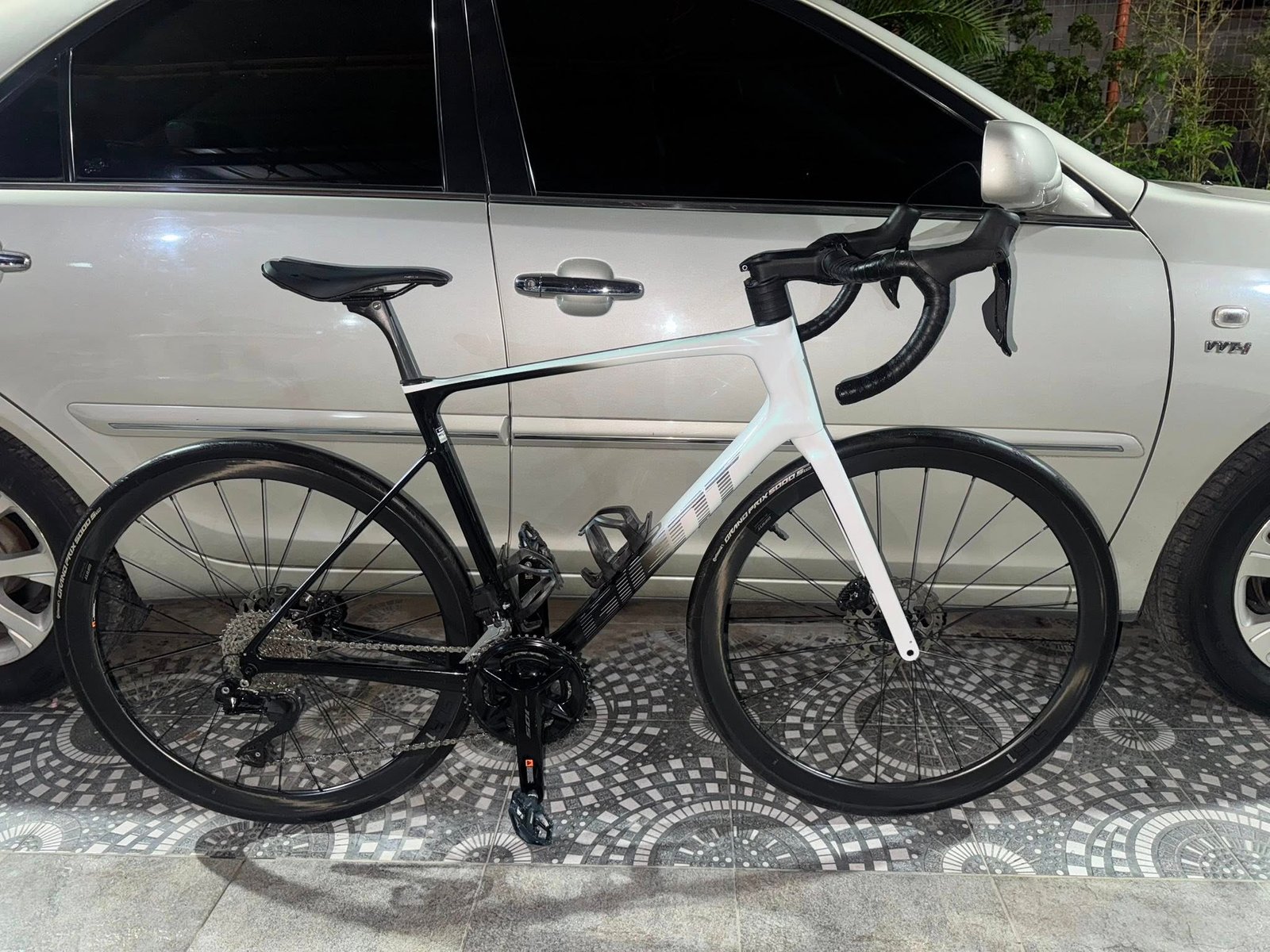 Giant Defy Advance Pro 2 Series 2024