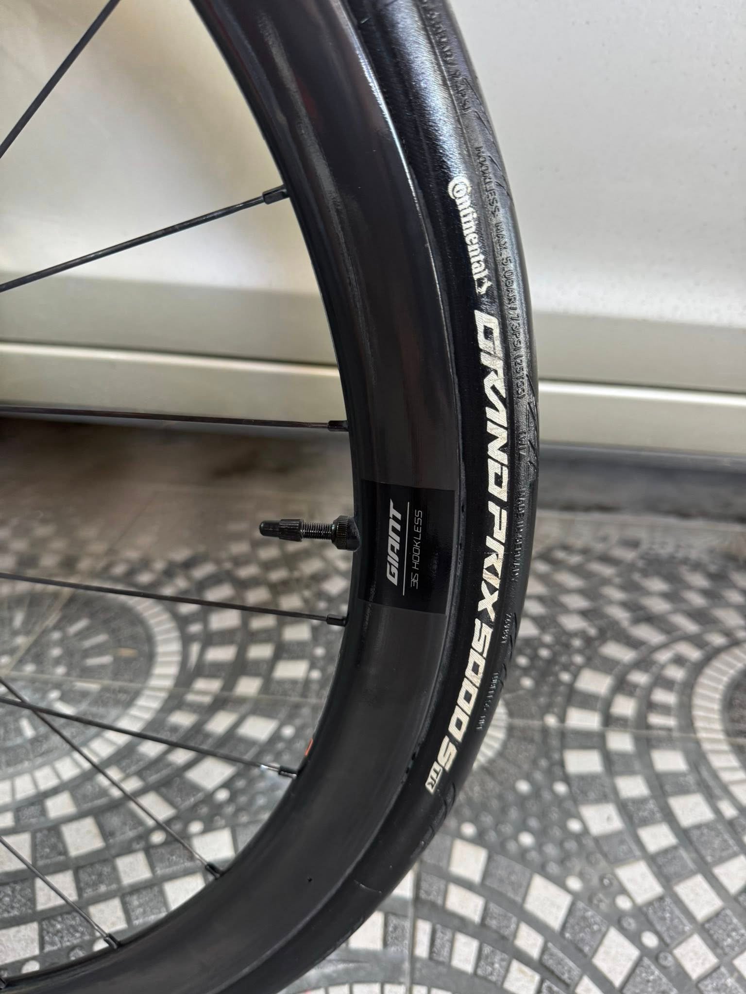 Giant Defy Advance Pro 2 Series 2024