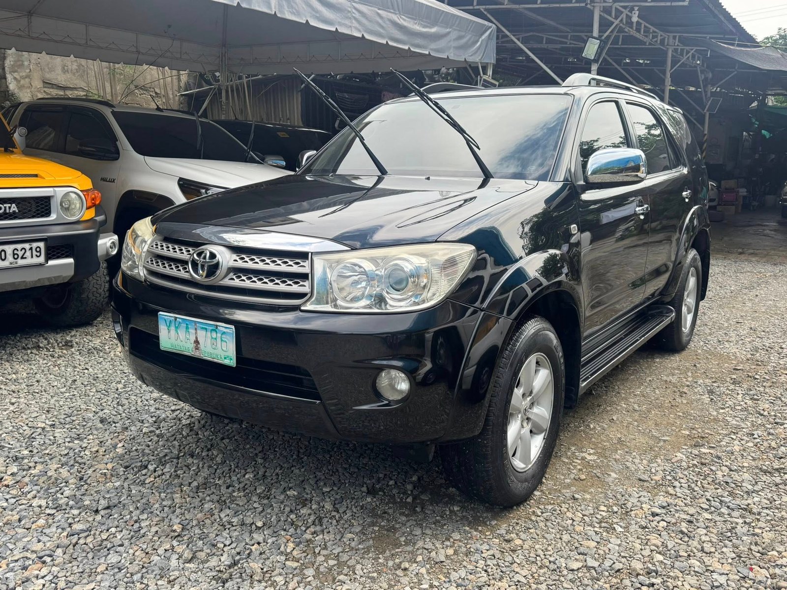 Toyota Fortuner G Series 2011