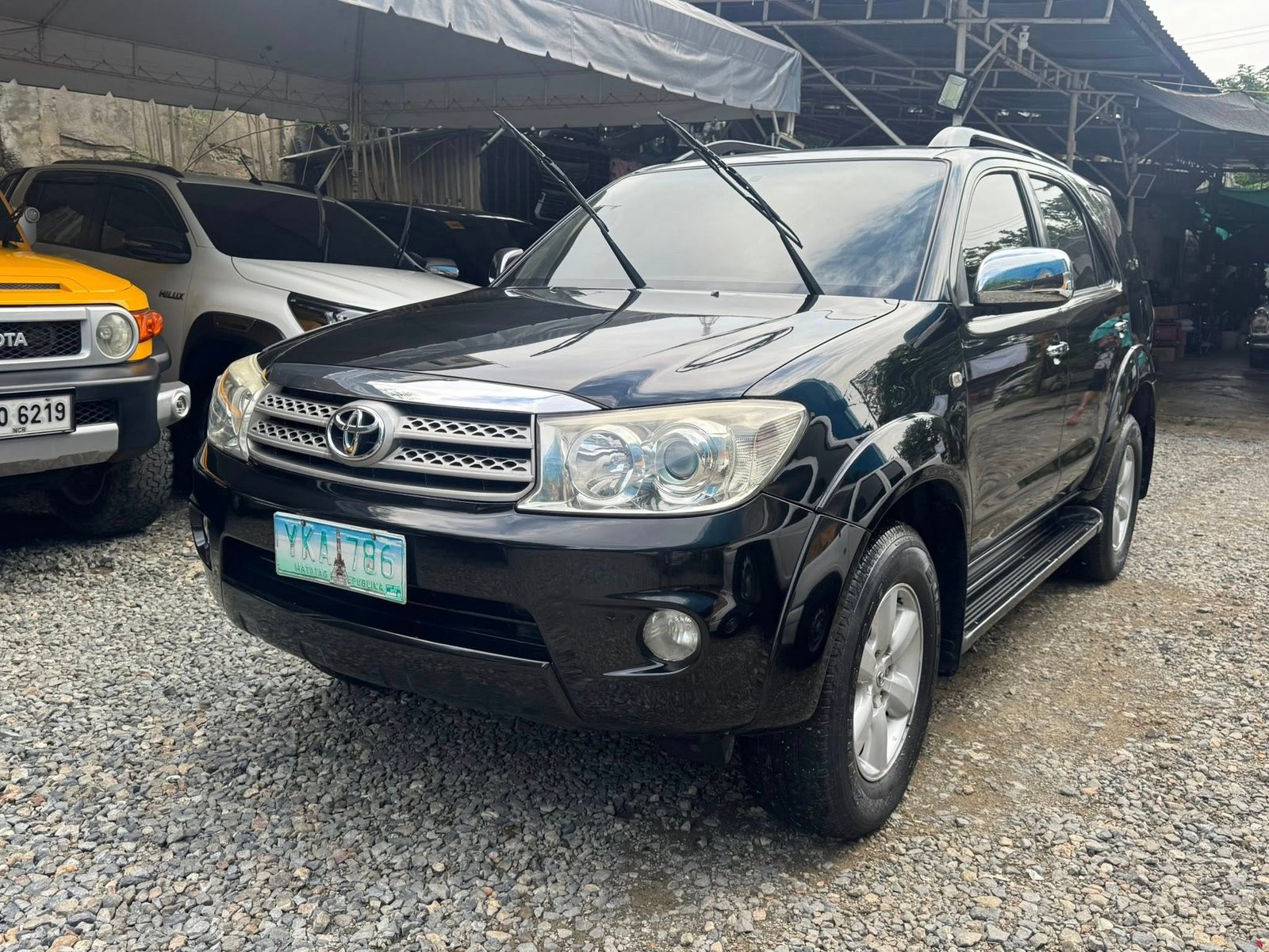 Toyota Fortuner G Series 2011