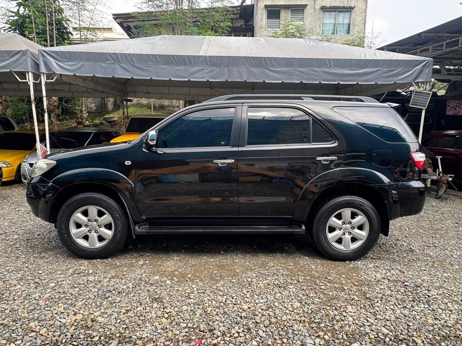 Toyota Fortuner G Series 2011