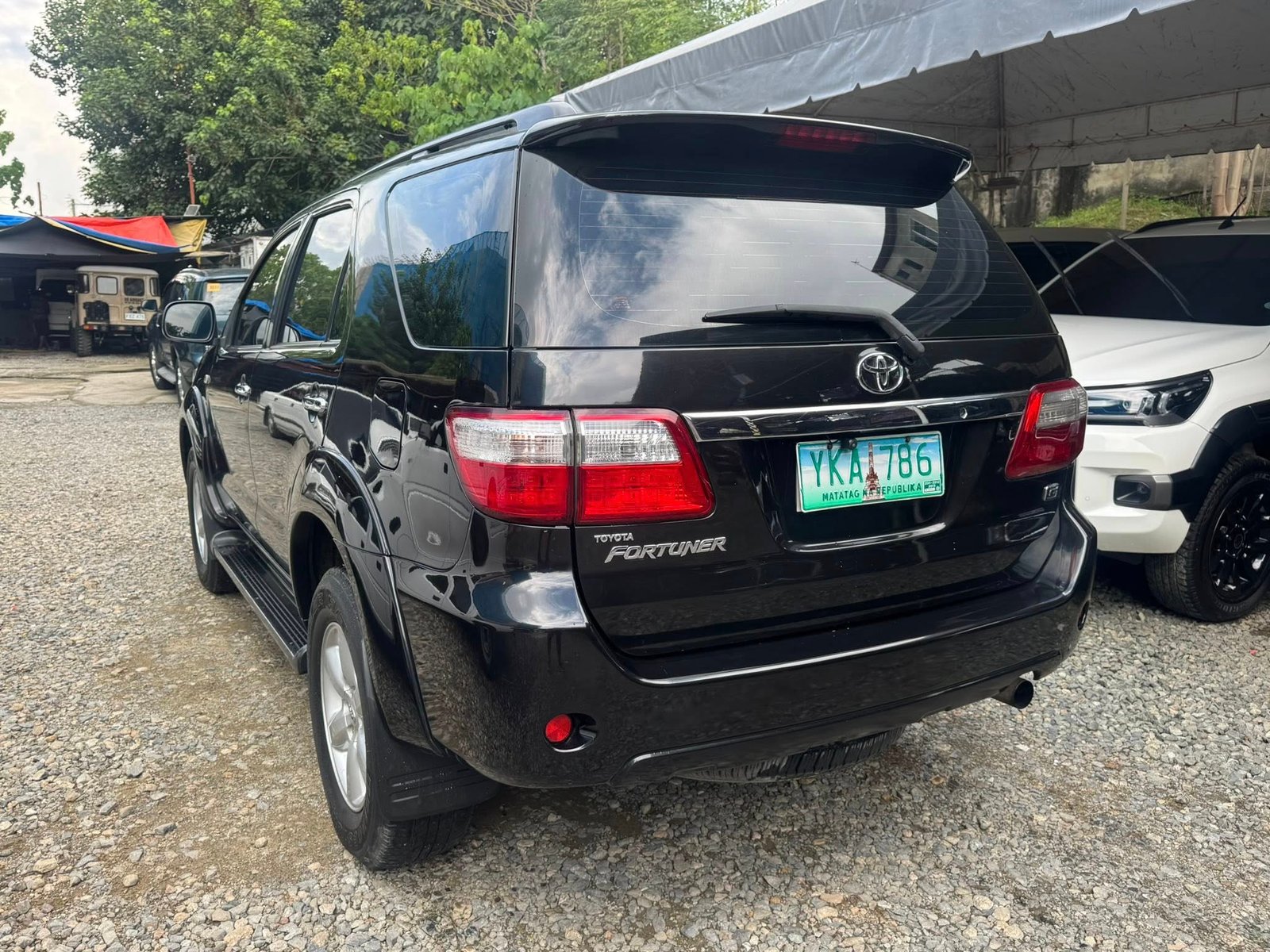 Toyota Fortuner G Series 2011