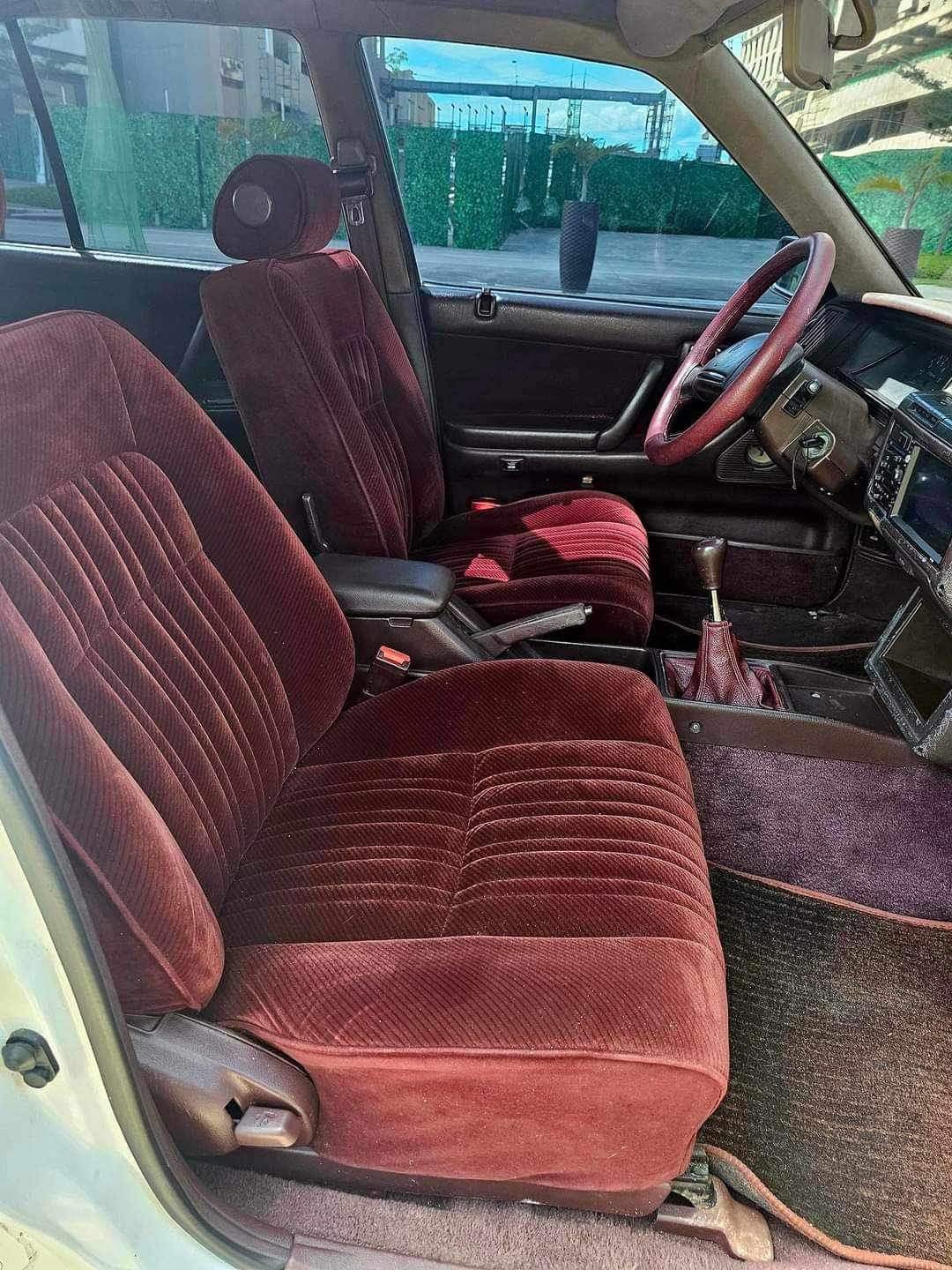 Toyota Crown Super Saloon 2.0 Series 1990