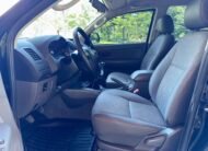 Toyota Hilux E SERIES 2015