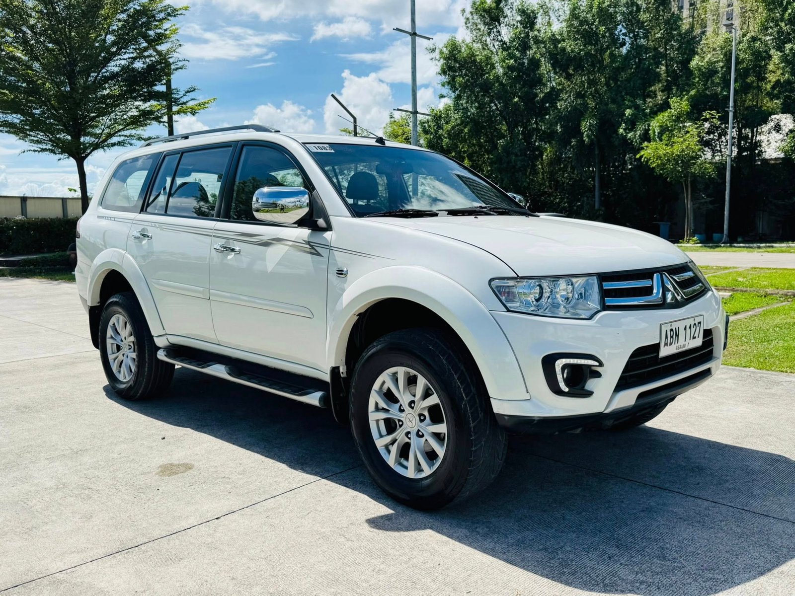 Mitsubishi Montero GLS-V Series 2015